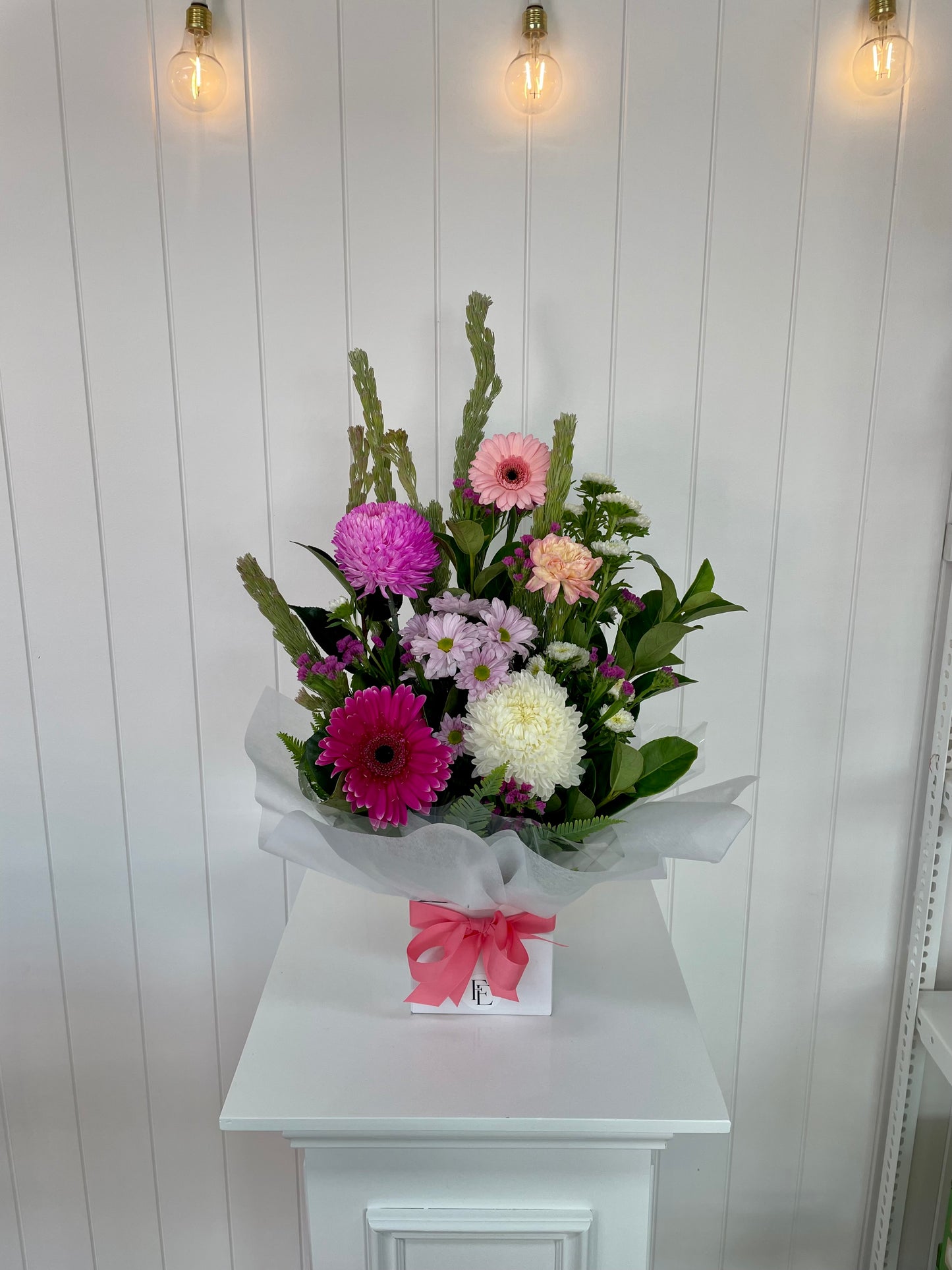 Seasonal Flower Arrangement - Medium